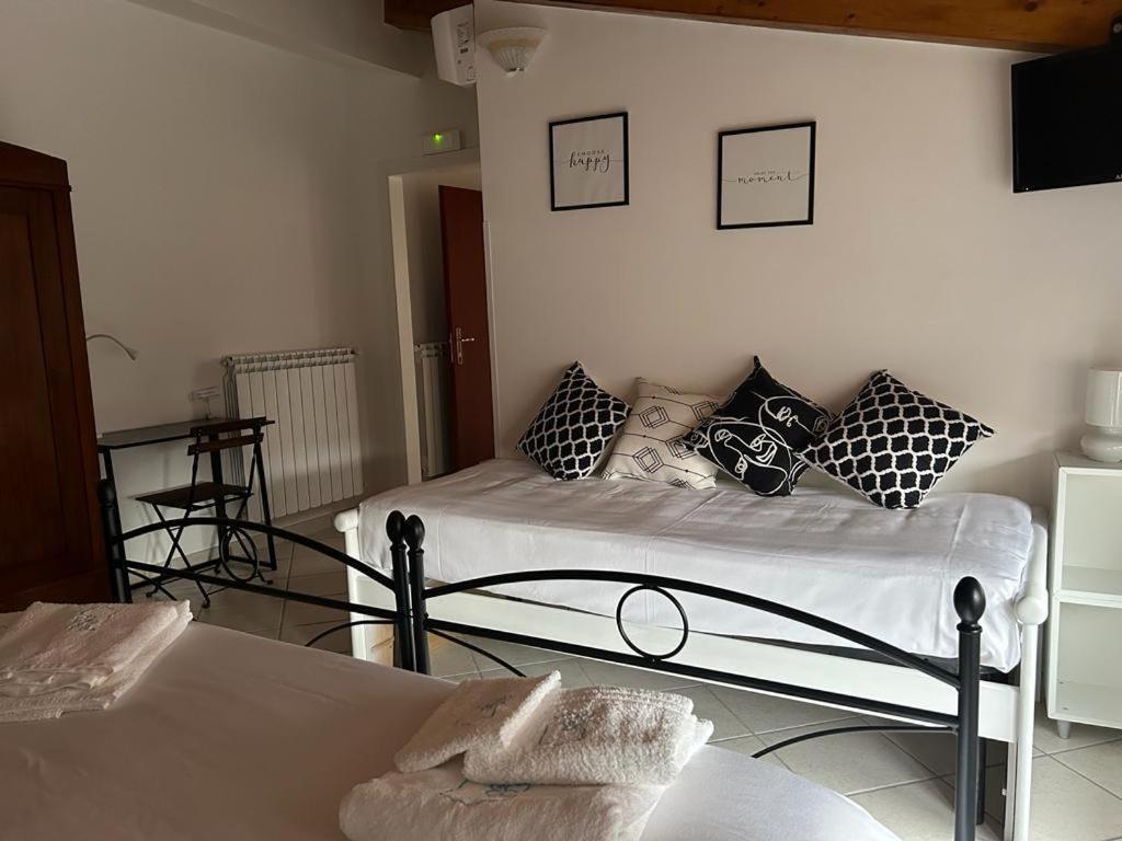 B&B Casa Letizia Trentinara Экстерьер фото